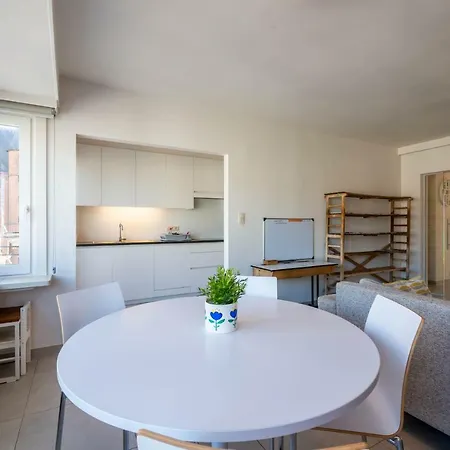 Modern With Free Parking * Ostenda