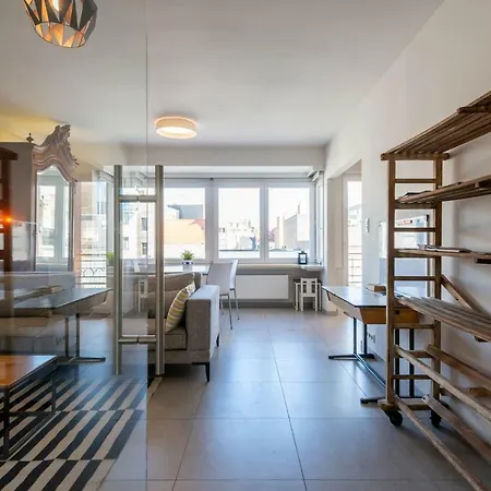 Modern With Free Parking * Ostenda