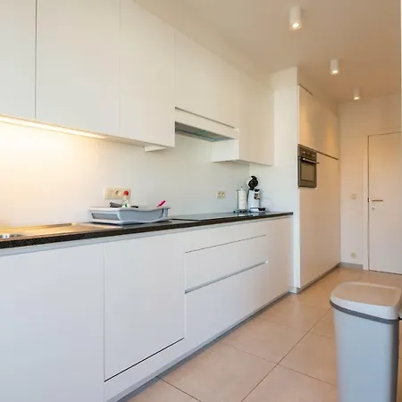 Modern With Free Parking Apartament *