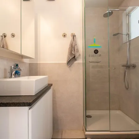 Apartament Modern With Free Parking Ostenda